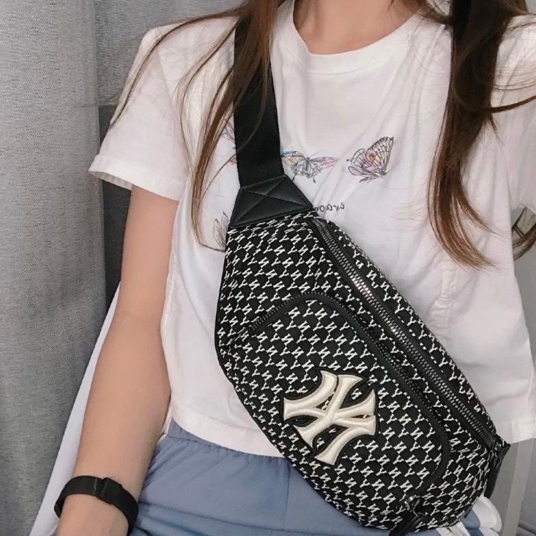 Tas Waistbag Pria MLB NY Yankees Monogram - Black