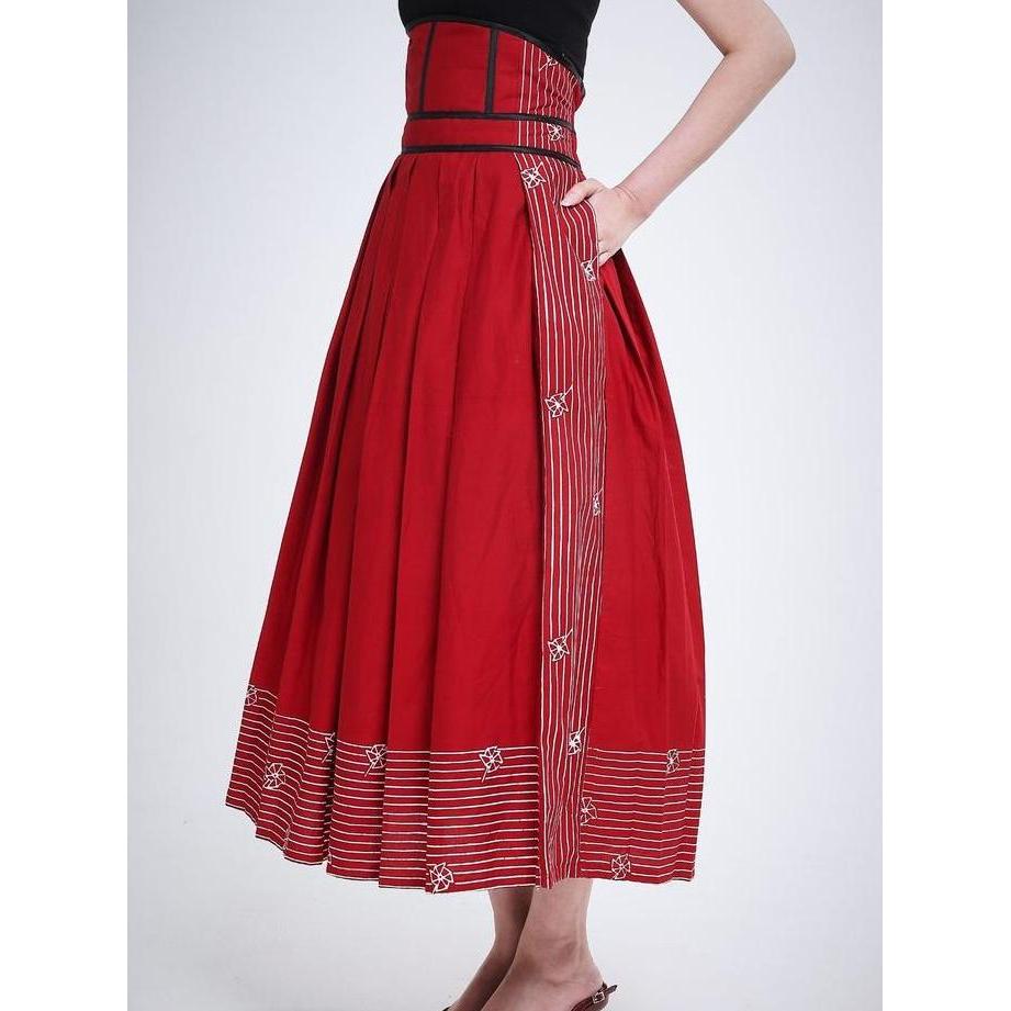 OE Oemah Etnik x Wilsen Willim - Red White Swasthi Batik Katun Skirt (TERBAIK) (TERBARU) (TERMURAH)