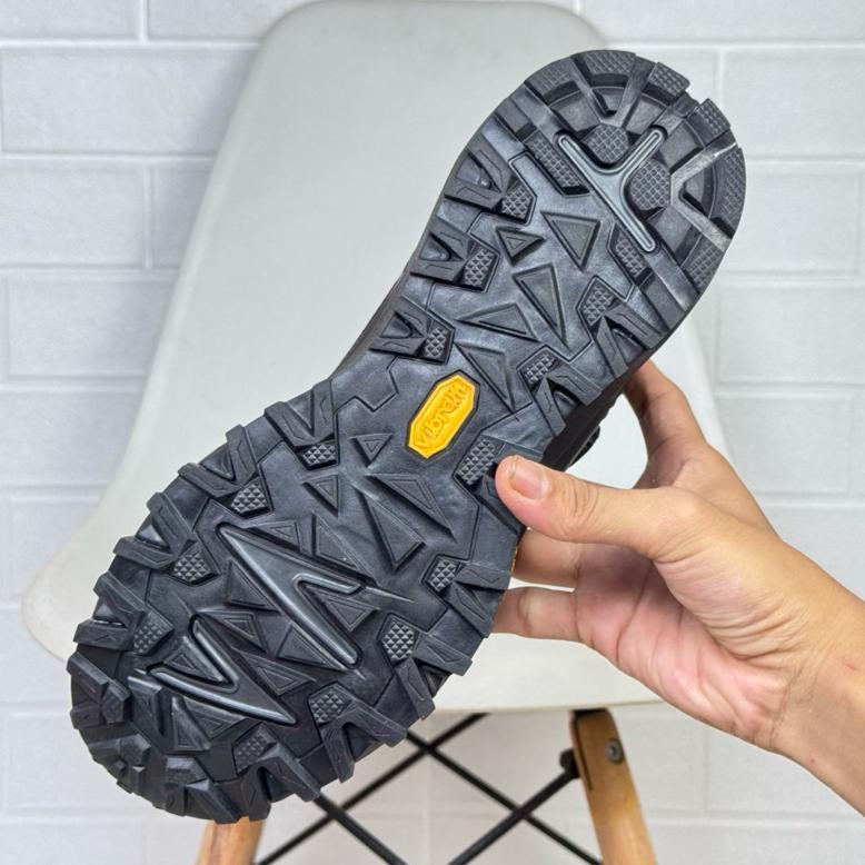 Hot Deals Sepatu Tnf Ultra Fastpack 3 Boa 'Triple Black'