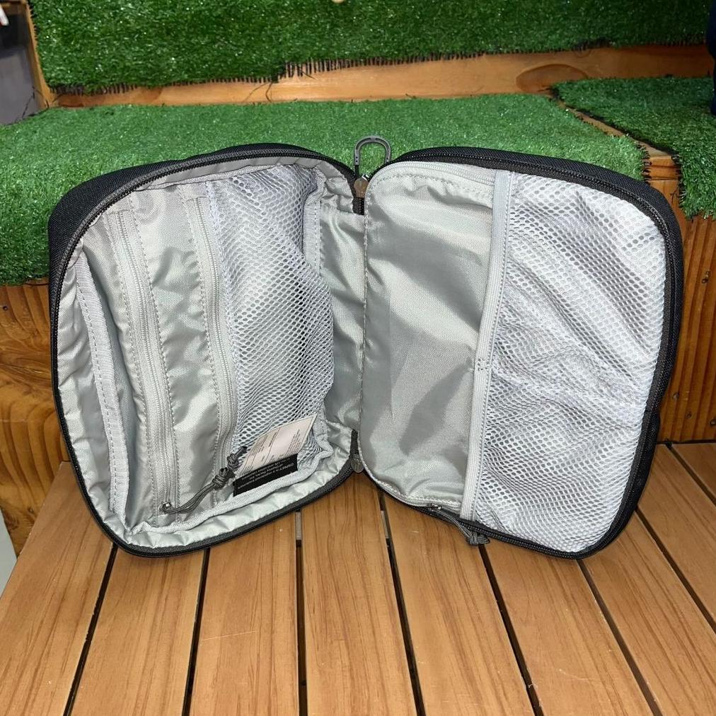 OSPREY DAYLITE HANGING TOILETRY KIT S 4L OSPREY TAS TANGAN HANDBAG OSPREY TOILETRY TEMPAT ALAT MANDI