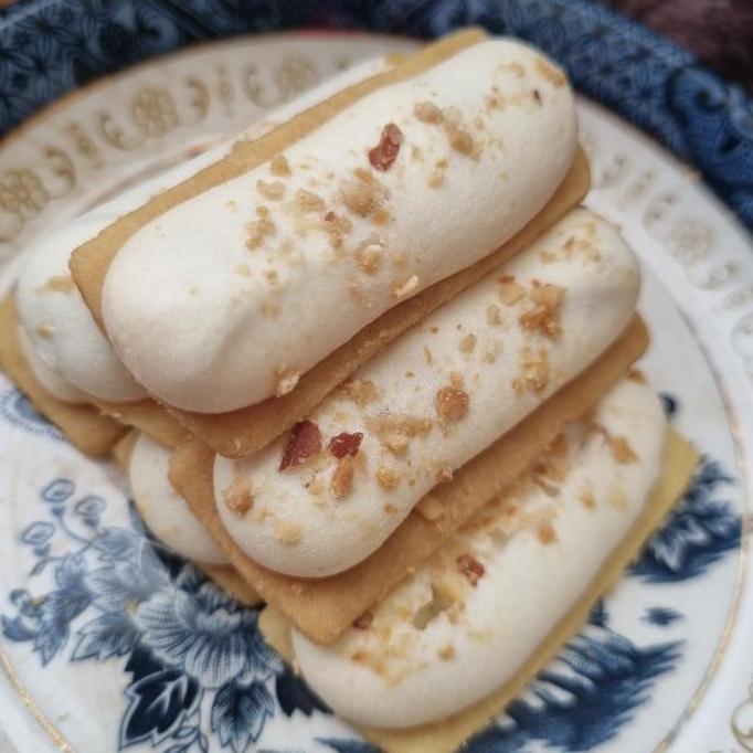 Keki- Kue Kacang Salju Kue Kering Tradisional Saturasa Khas Bandung