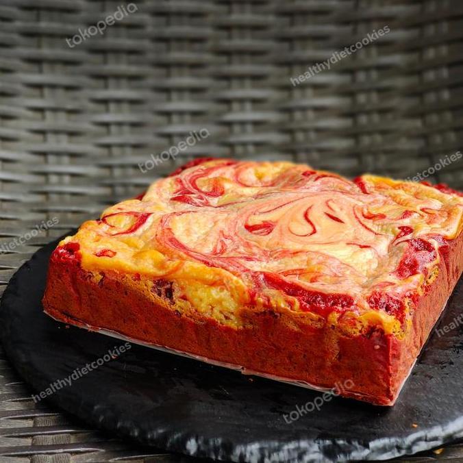 Keki- Keto Red Velvet Cheese Cake Brownies