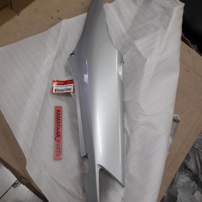 Cover Kanan Supra Fit New Silver 64410Ktl690Fmh