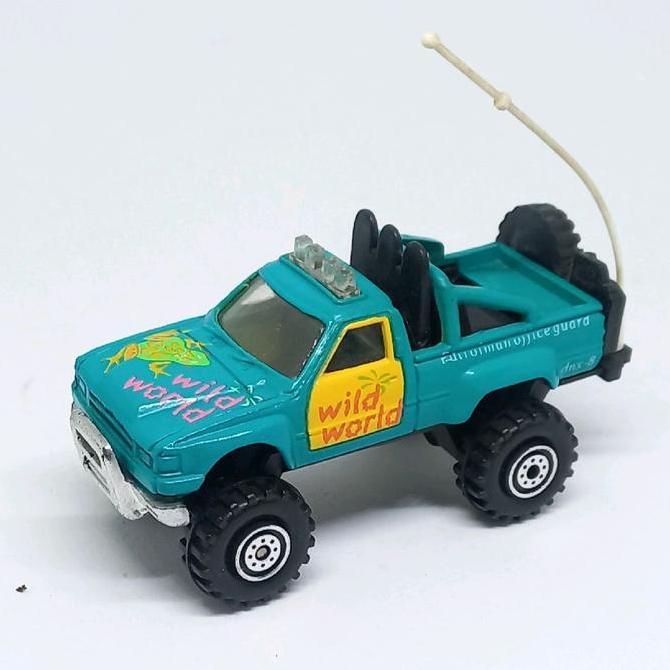 pioneer toyota hilux sr5 4wd pickup truck pro engine streetmachine diecast loose 1/64 (s)