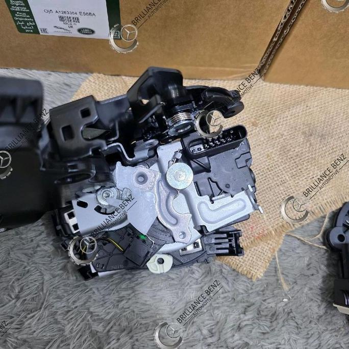 Promo Door Lock Latch Depan Range Rover Vogue L405, Sport L494, Jaguar Xf Xj Xjr Original