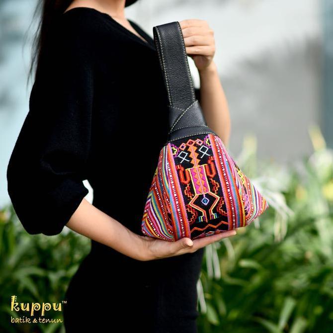 Knot bag by Kuppu Batik Tenun PS