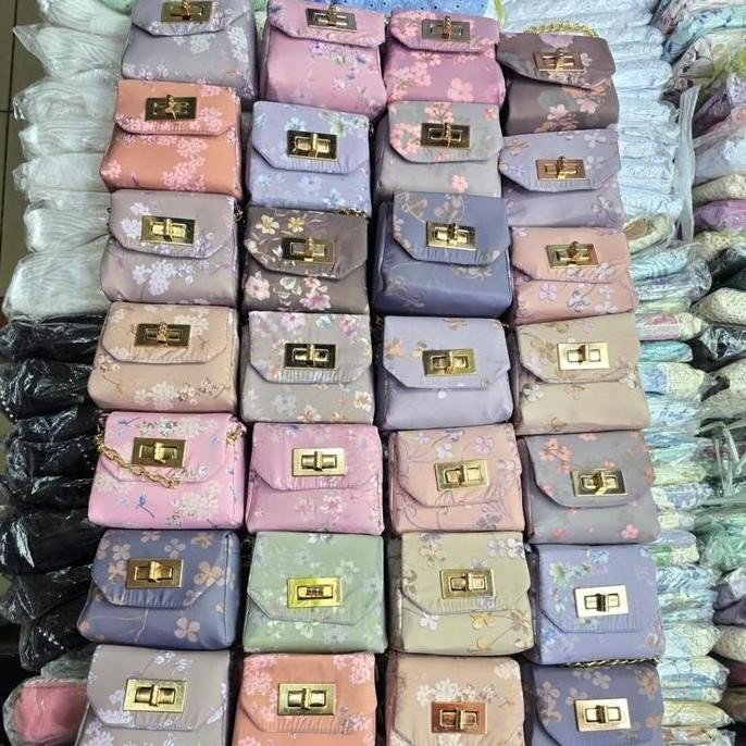 Mukena Travel Mini Parasut Korea Premium Tas Rantai