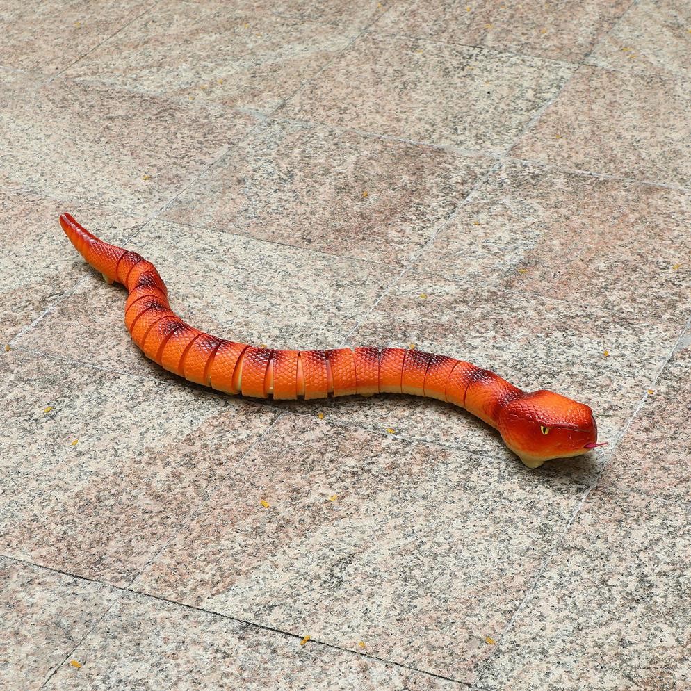 Mainan ular remote control snake toys Prank toys
