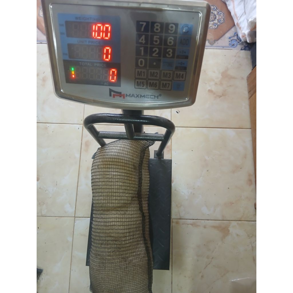 Jaring bekas nelayan