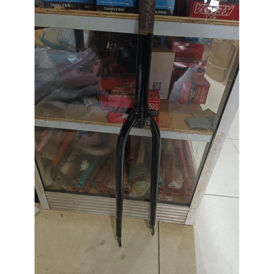 Fork Sepeda Fixie 700C Model Classic Bahan Besi Ukuran Standar Drat Insert Adaptor Stem 22.2