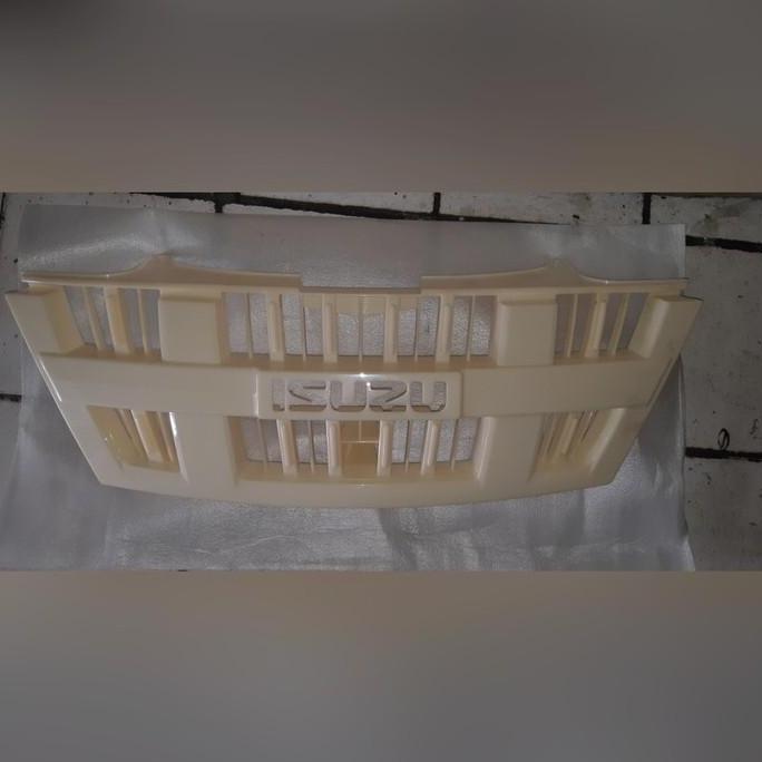 Grill Radiator Isuzu Panther Kapsul LS LV SMART TOURING