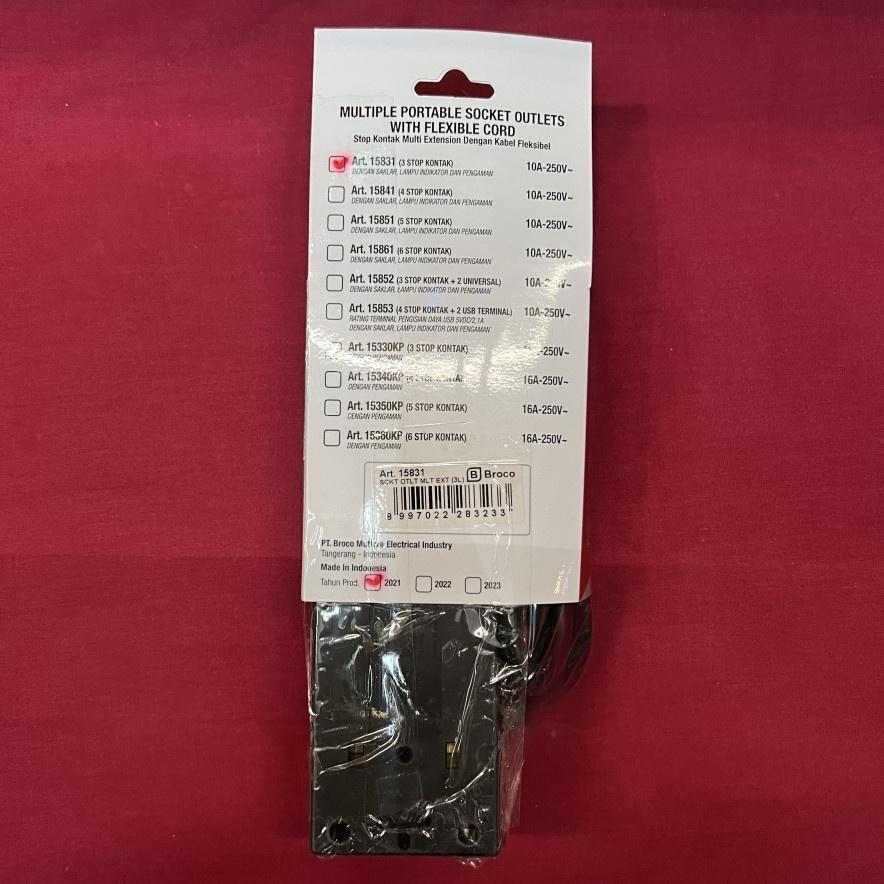 15831 Stop Kontak 3 Lobang Segi + Saklar + Kabel 1,5M New CP Broco Stop Kontak