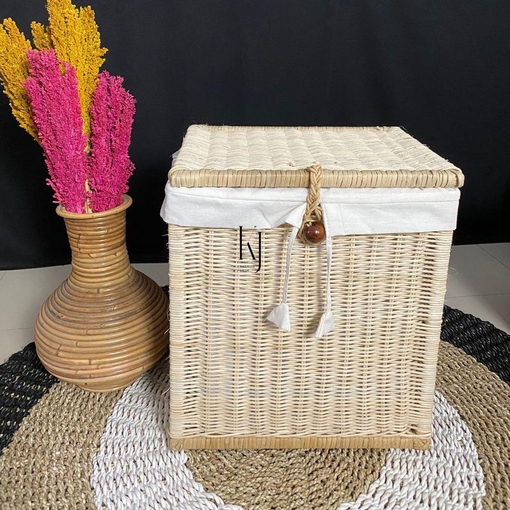 Laundry Basket Rattan / Kotak Laundry / Keranjang Laundry Rotan with Top RB02 Keranjang Laundry
