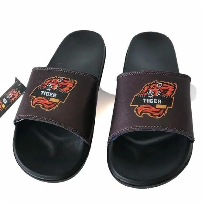 DE23 - Sandal Slip on pria, sandal slop pria, sandal casual, sandal Tiger King Original Sandal Pria 