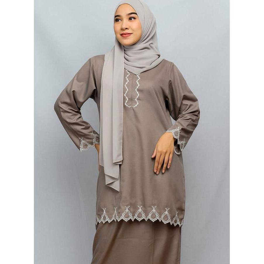 Qiarinn Stelan Rok Kurung Bordir Simple Dan Mewah Bahan Katun Toyobo