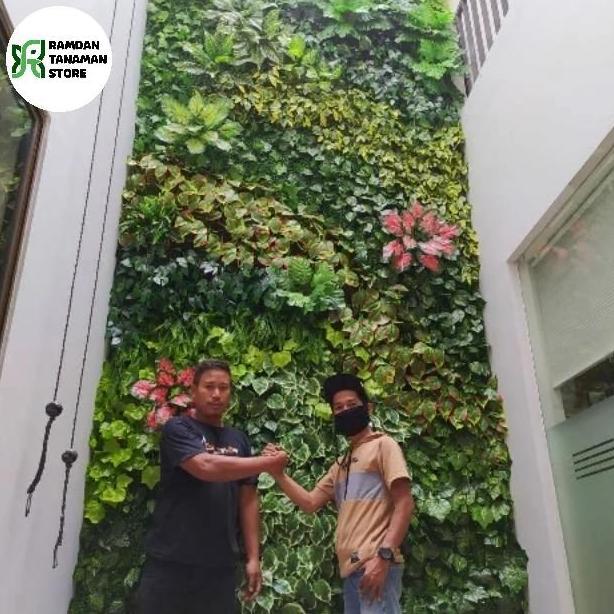 Vertical Garden Artificial Dekorasi Taman Indoor