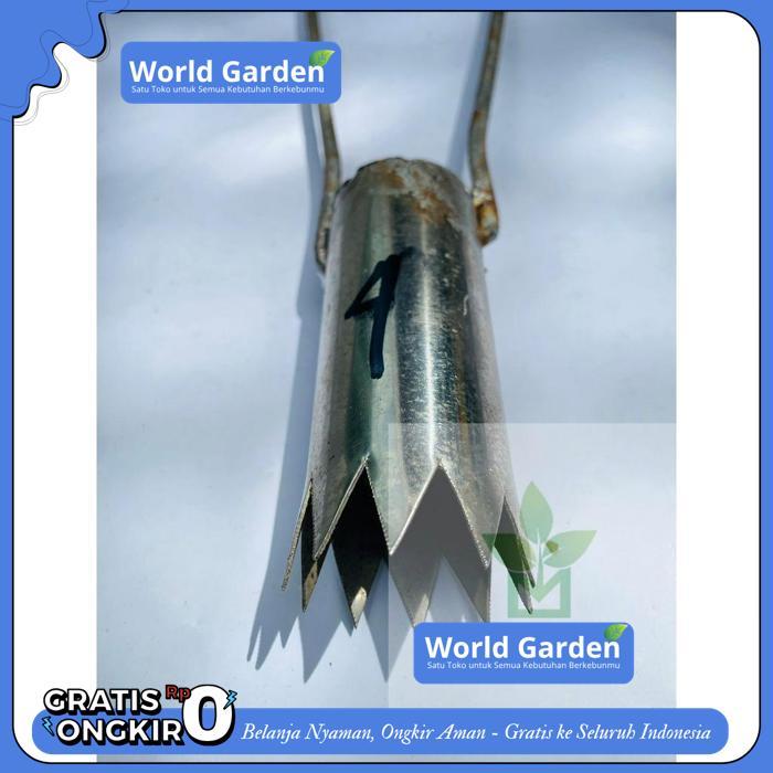 PLONG UNTUK MELUBANGI PLASTIK MULSA DIAMETER 4CM TINGGI 37CM PLONG GERIGI KUALITAS PRODUK TERBAIK