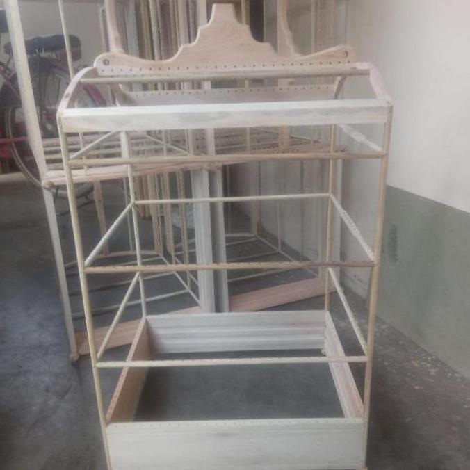 sangkar Replika raja list plong ambrukan