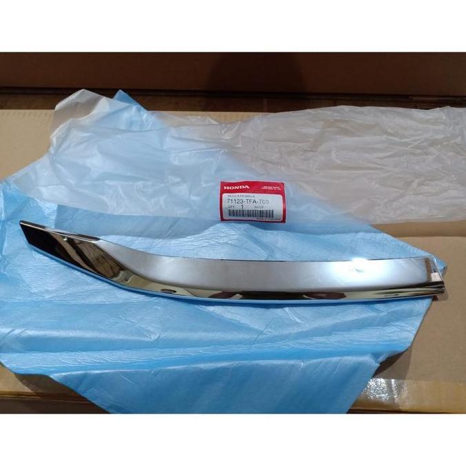 Aksesoris List Grill / Moulding Grill Pendek Crv Gen 4 2016-2018 Original