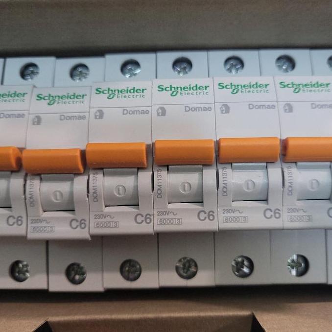 Miliki Mcb Domae Merlin Gerin C 6A 1Phase 4.5Ka Dom11340Sni