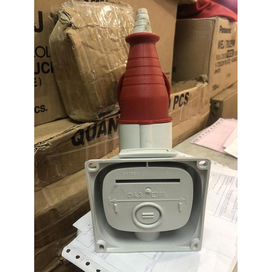 Miliki Stopkontak Mcb 3 Phase 16A