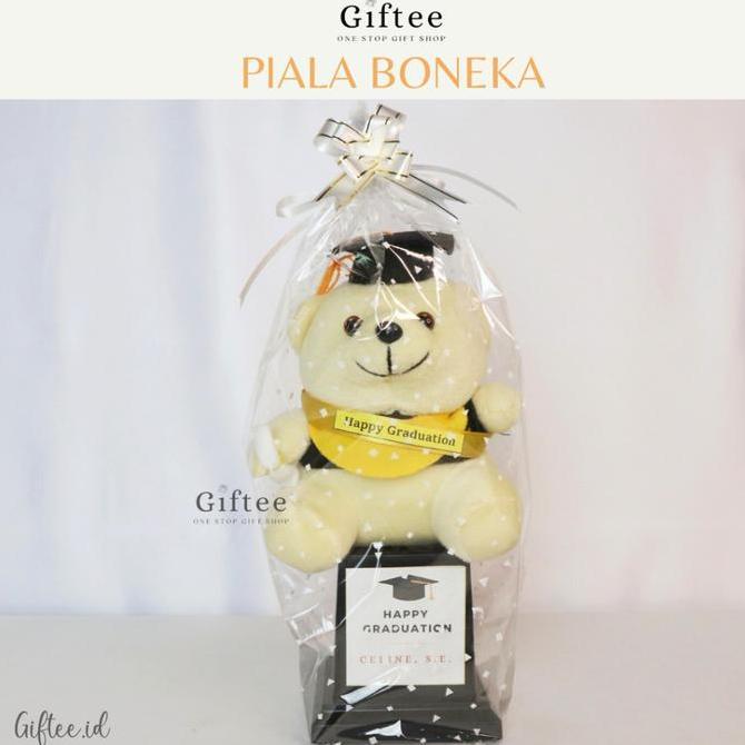 PIALA BONEKA WISUDA CUSTOM NAMA TROPHY GRADUATION DOLL TEDDY BEAR BERUANG TOGA MINI PILBON KECIL GIF
