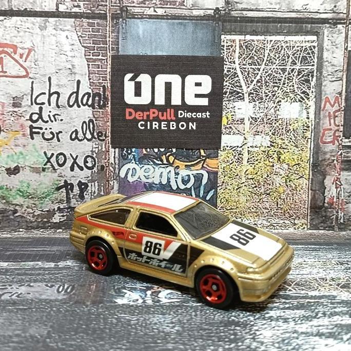 hot wheels toyota ae86 gold new loose