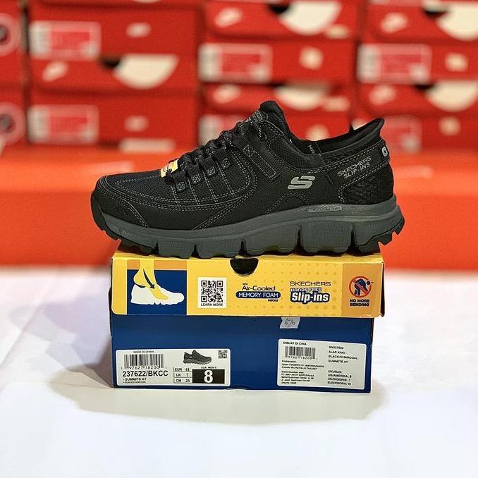 SEPATU OUTDOOR TRAIL HIKING SKECHERS SUMMITS AT (237622/BKCC)