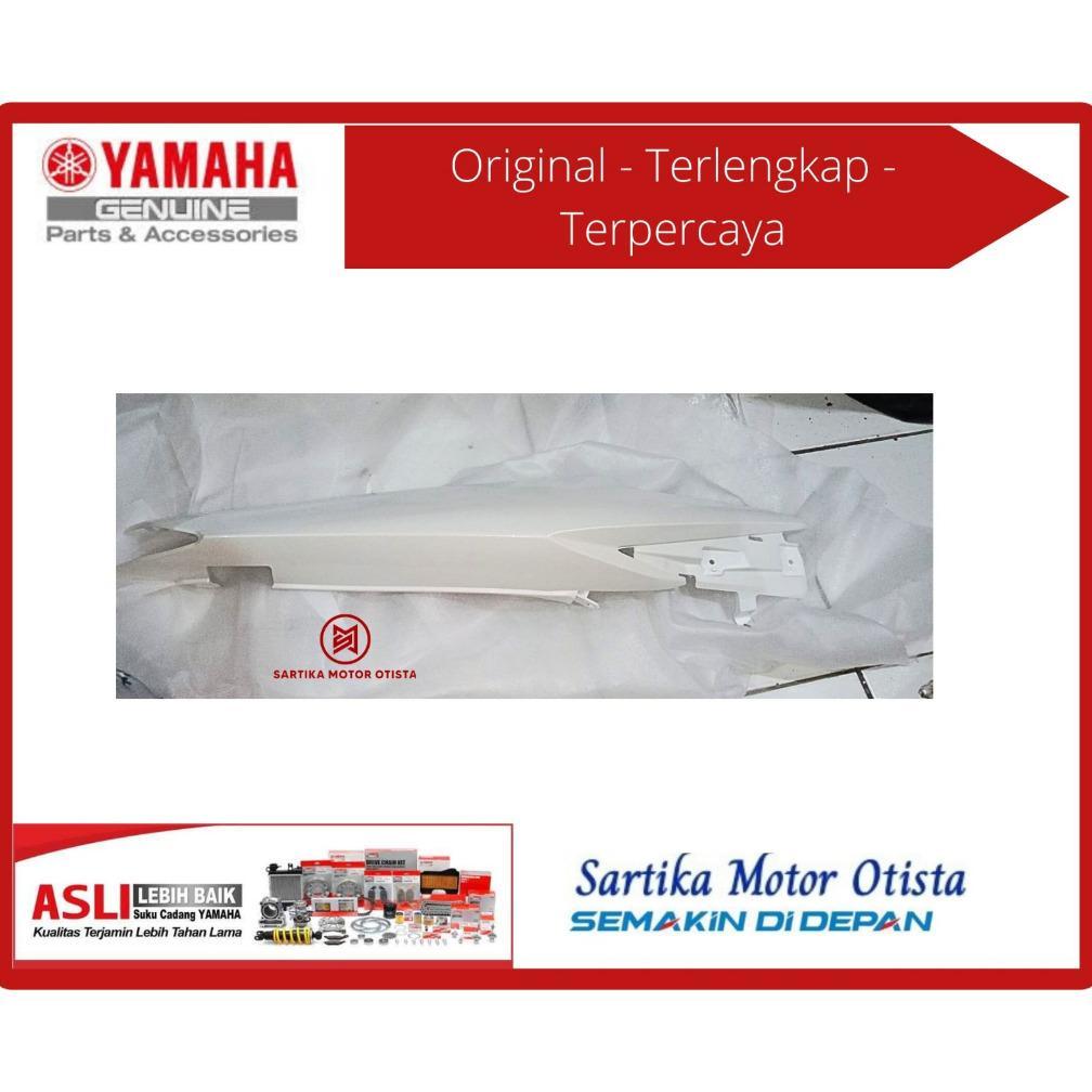 original cover body belakang samping kiri warna putih Jupiter Mx