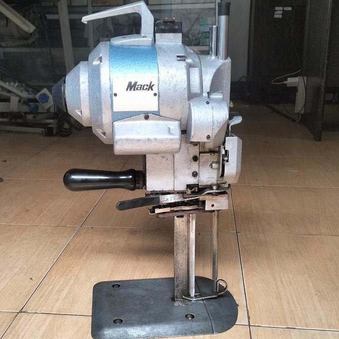 Mesin Potong Kain Tegak Km China  Sale