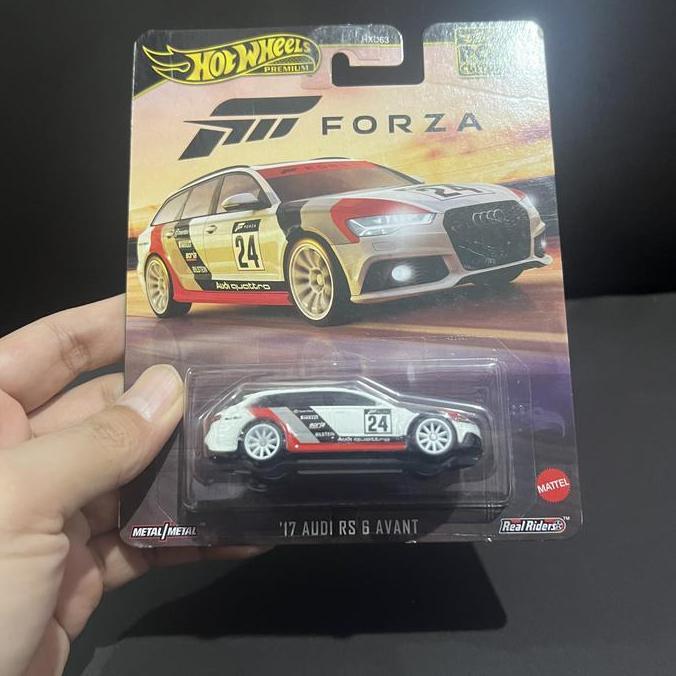 Hot Wheels Premium 17 Audi RS 6 Avant Forza