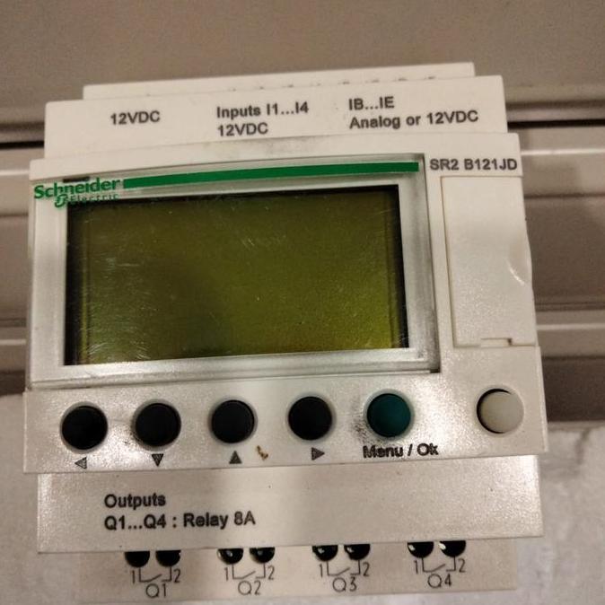 zelio sr2 b121jd FORSALE