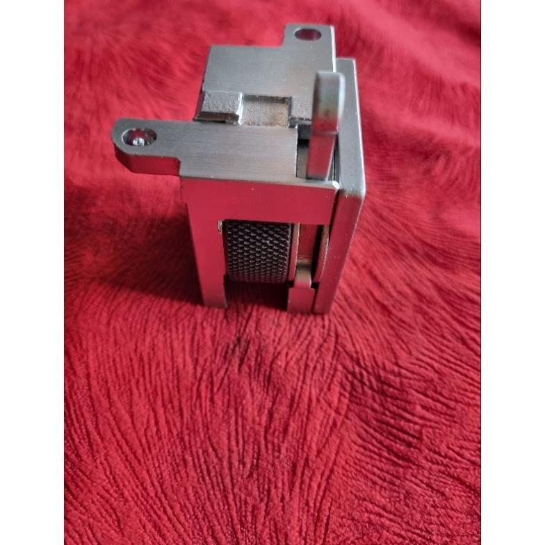 Puller bawah mesin jahit make up