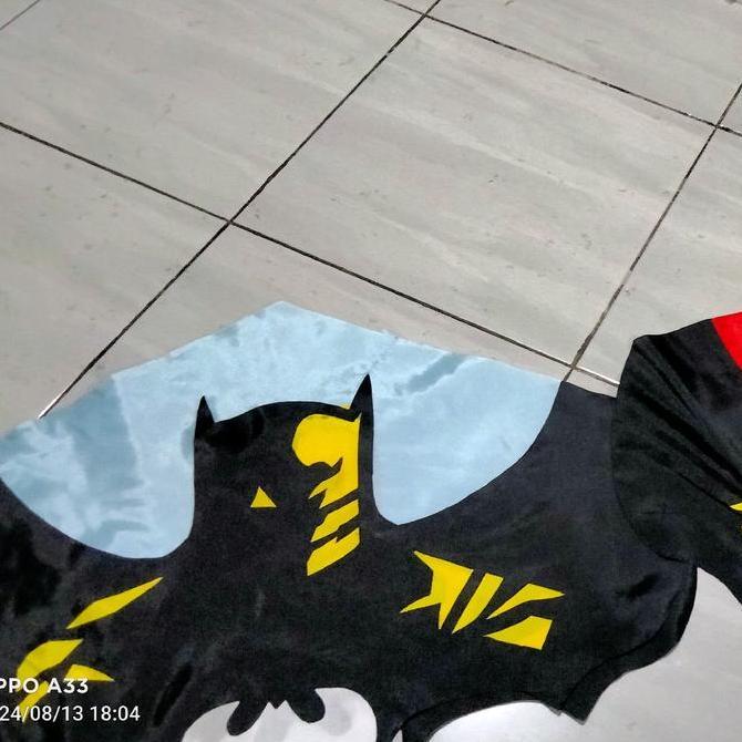 New- layangan kain motif Batman