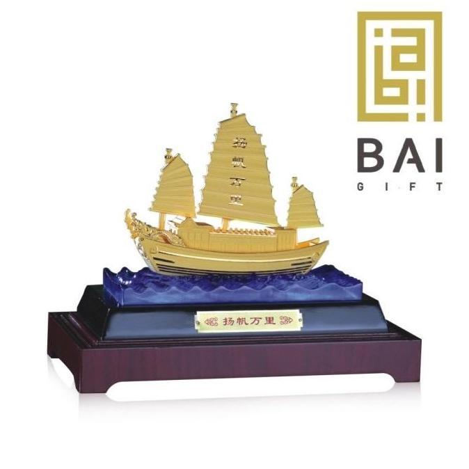 Terlaris Patung Pajangan Kapal Layar Lapis Emas Krystal Hadiah Premium Miniatur Kapal