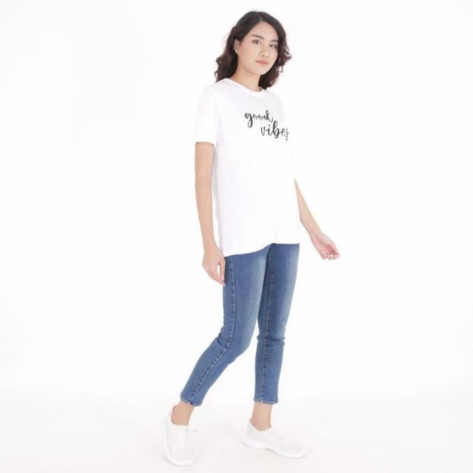 Meltrick - Chessa Crewneck Embroidery Tshirt Offwhite
