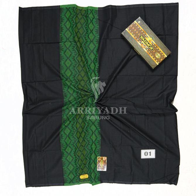 Spesial Sarung Wadimor Motif Timbul Polos Tumpal Hitam Putih Warna