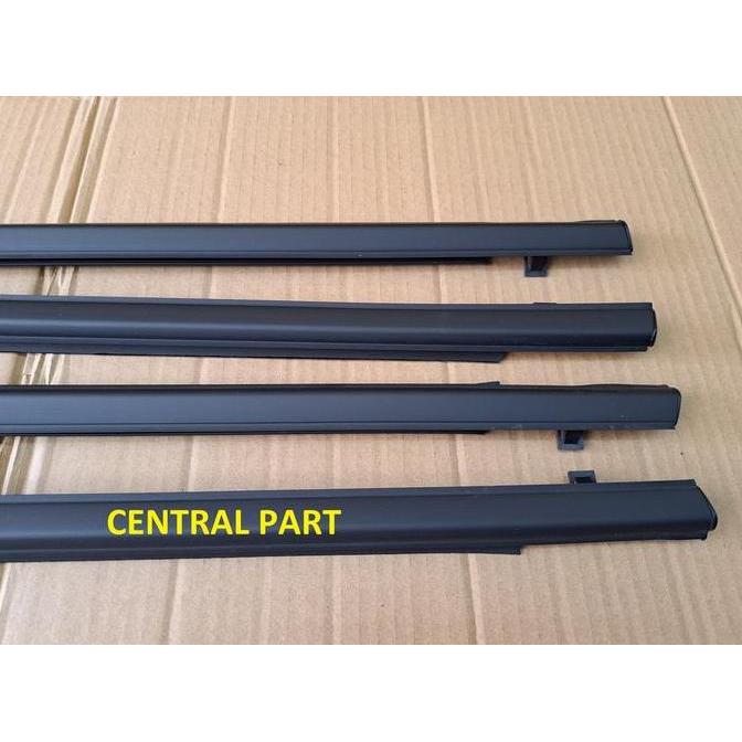 Pelipit Karet Kaca List Kaca Luar Belakang Jazz 2004 2005 2006 2007 Best Seller