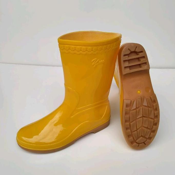 Sepatu Boots Karet Pendek Wanita Tahan Air Yumeida YM-2 Shoes