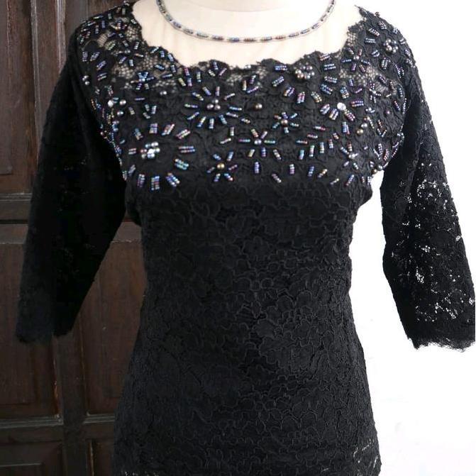 Baju kebaya Payet hitam tile
