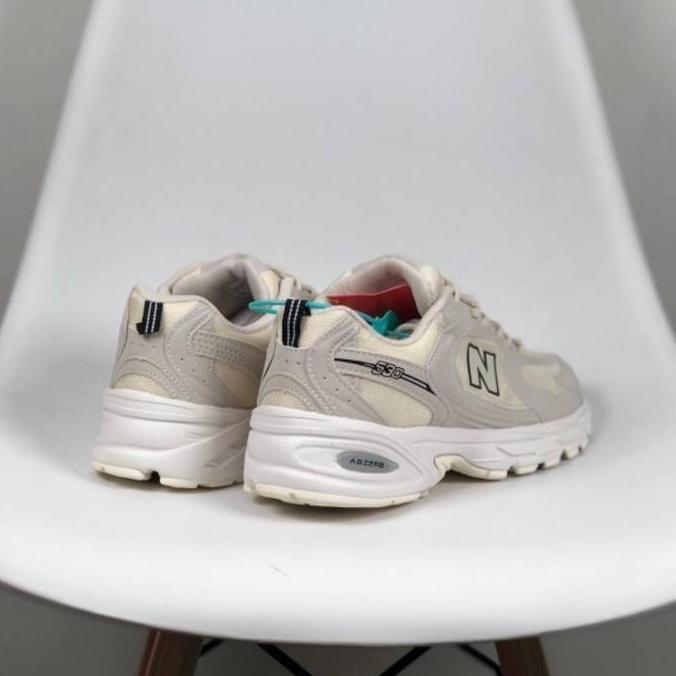 Sepatu wanita New Balance NB 530 Lvory