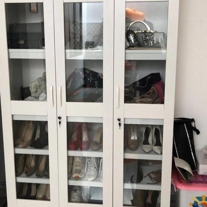Lemari Tas Lemari Sepatu