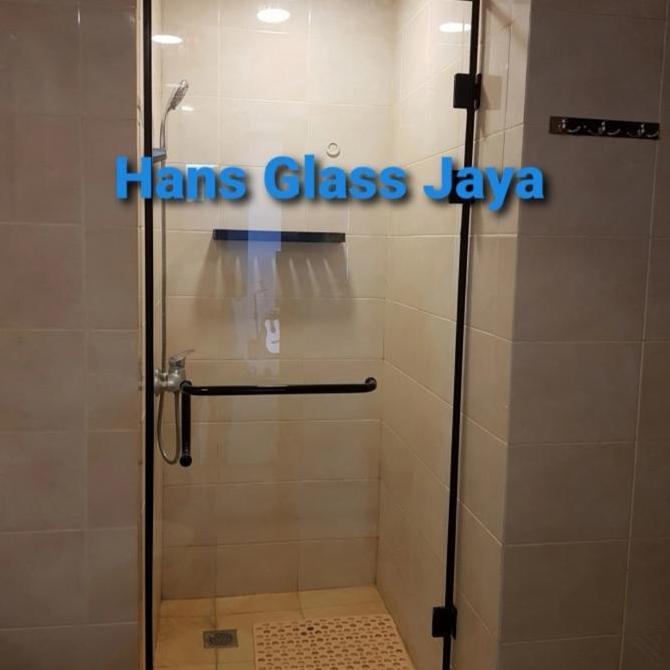 PINTU KACA KAMAR MANDI KACA TEMPERED 10MM