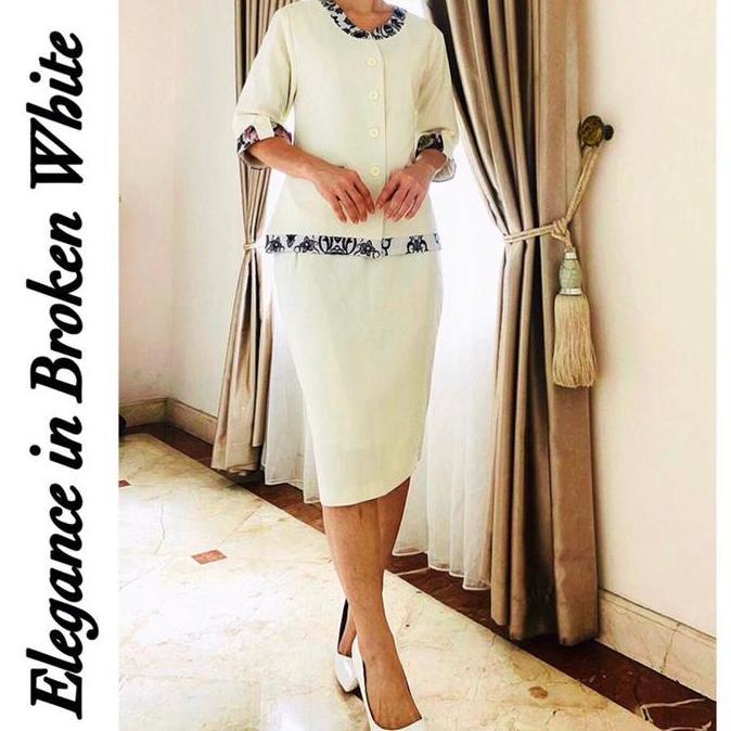 Setelan blazer kantor wanita modern . Blazer set rok wanita kantor