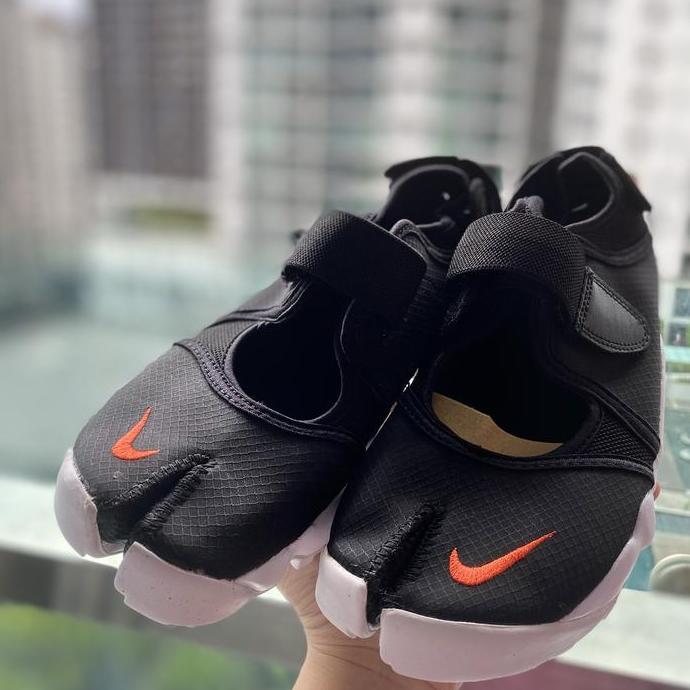 Nike WMNS AIR RIFT BR BLACK/RUSH ORANGE WHITE NOIR/BLANC/ORANGE INTENS