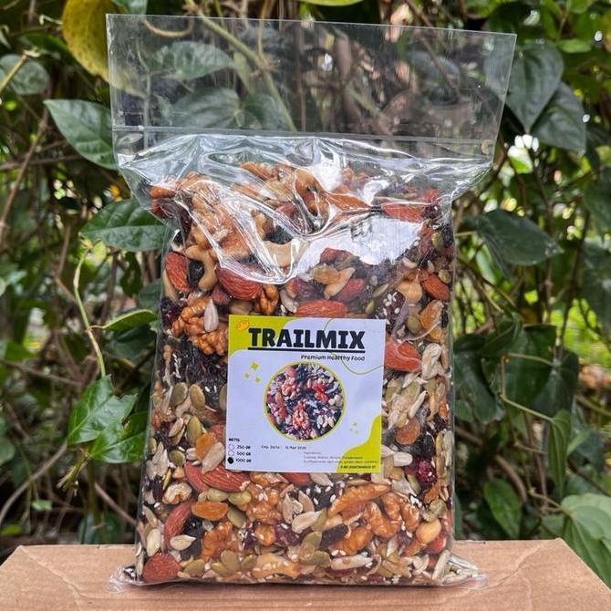 TRAIL MIX (NUT MIX DRIED FRUIT) 1KG