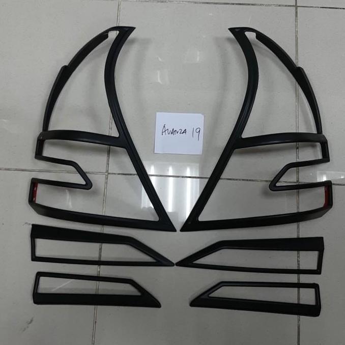 Garnish blkg mobil tyt Avanza 2019-2021 MURAH