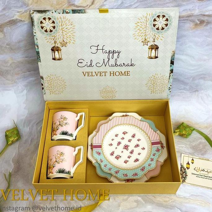 Terlaris Hampers Gift Piring Makan Gelas Kado Natal Lebaran Eid Mubarak Wedding