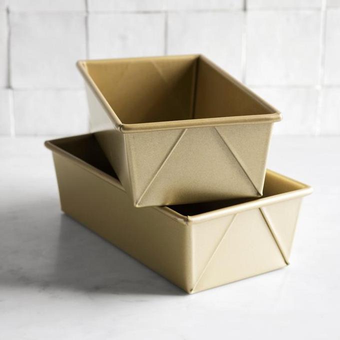 Williams Sonoma Goldtouch Nonstick Cake Pan, loyang kue