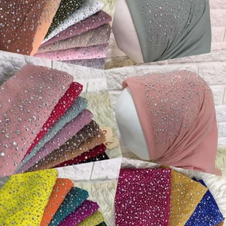 Berkah Mitra - Jilbab Payet Pesta Bugis Hijab Moscrepe 110x110 Cm